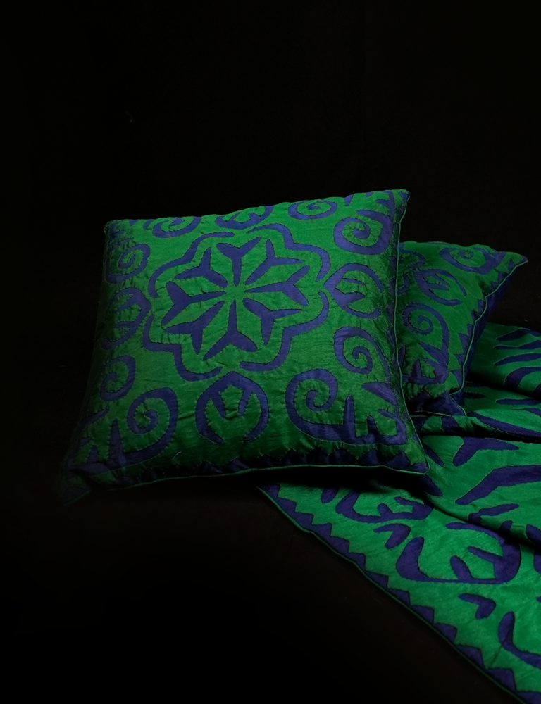 Applique Cushion Cover (Pair)