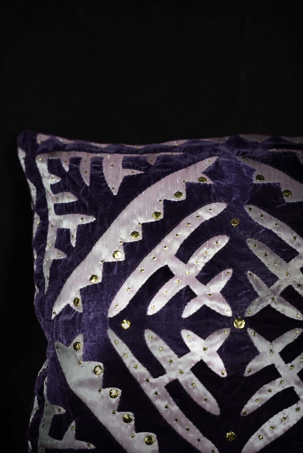 Mukaish Cushion Cover (Pair)