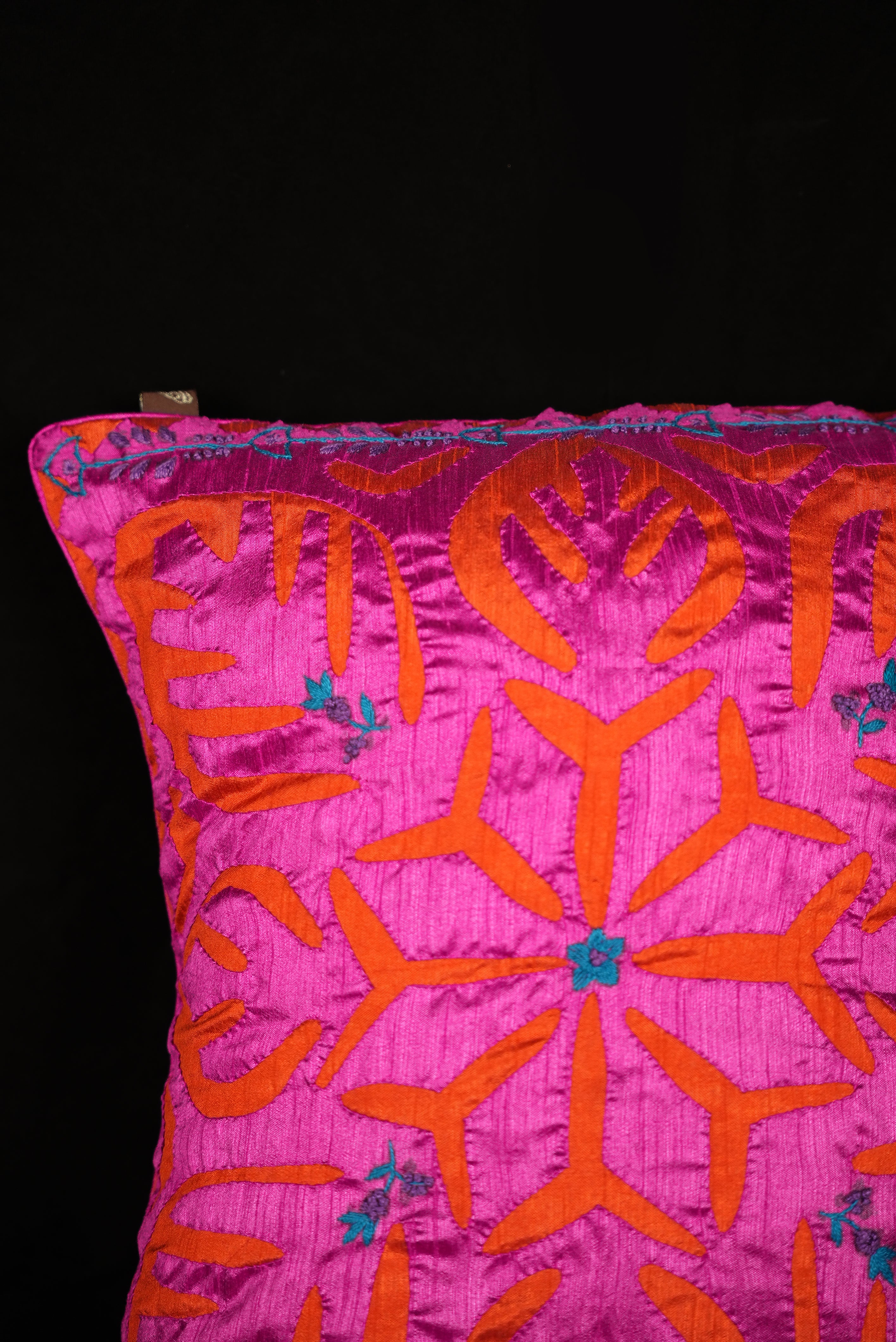 Embroidered Cushion Cover (Pair)
