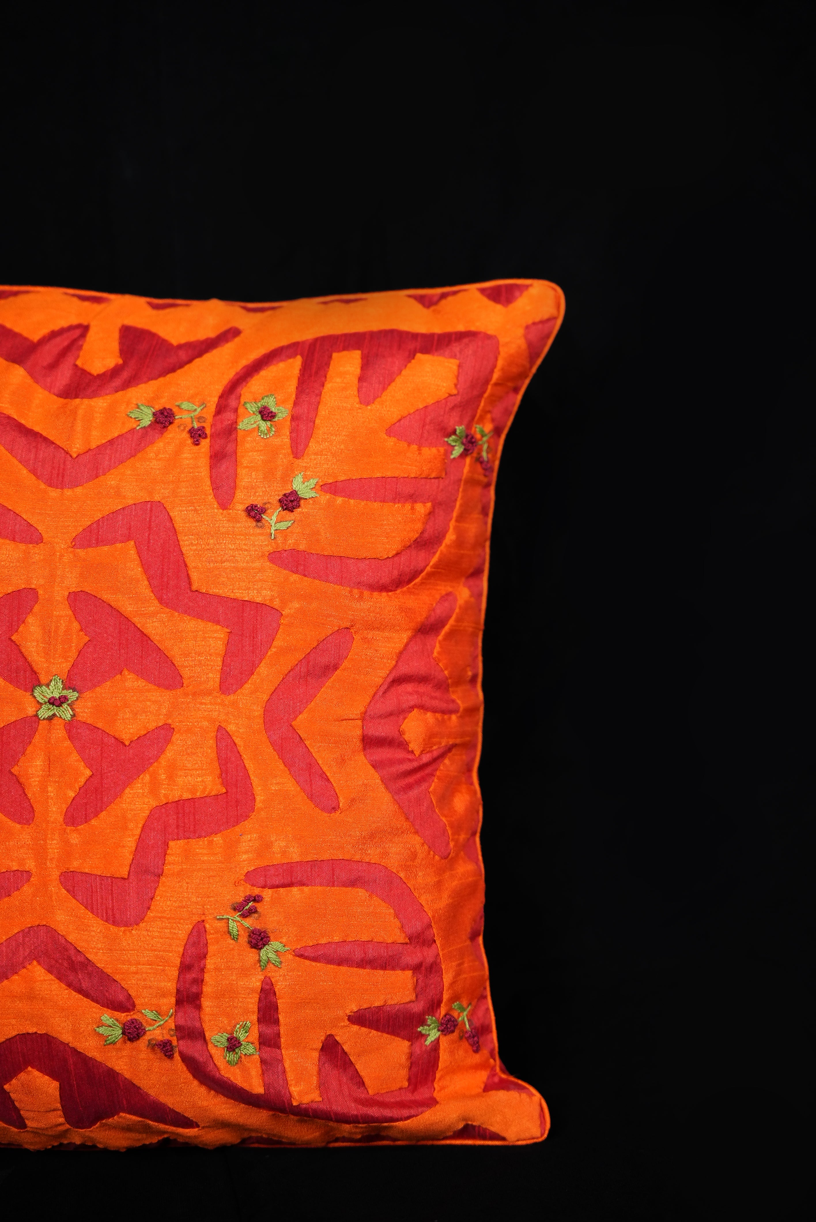 Embroidered Cushion Cover (Pair)