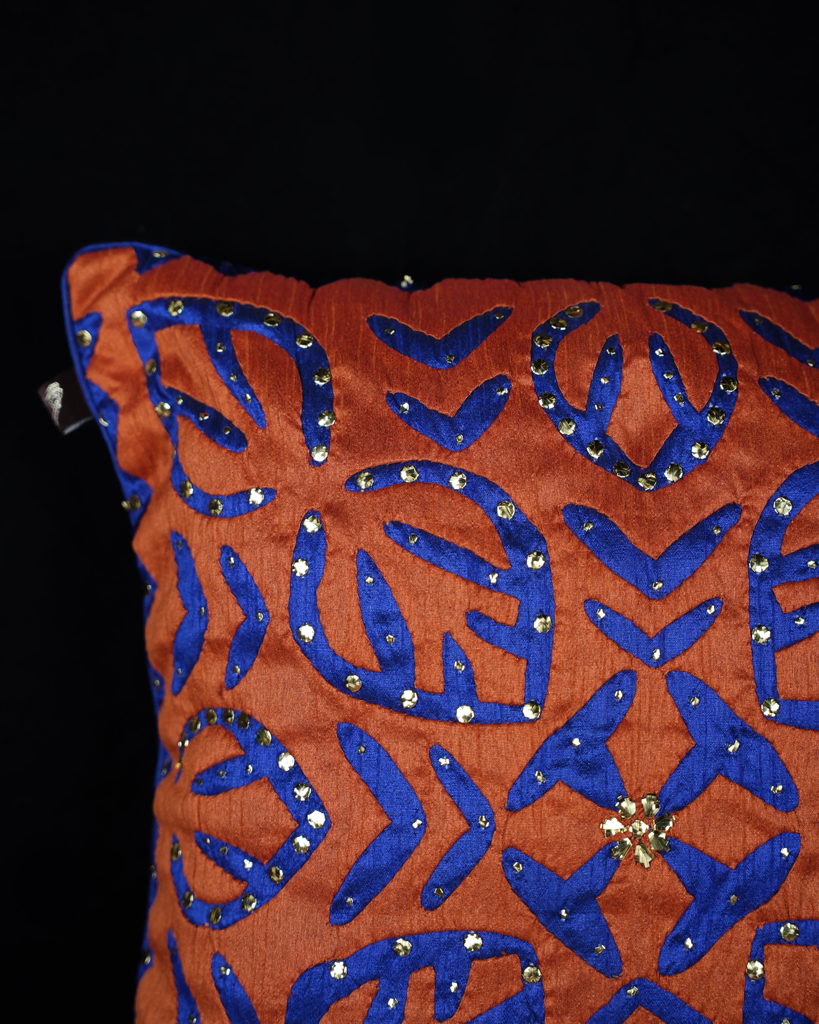 Mukaish Cushion Cover (Pair)