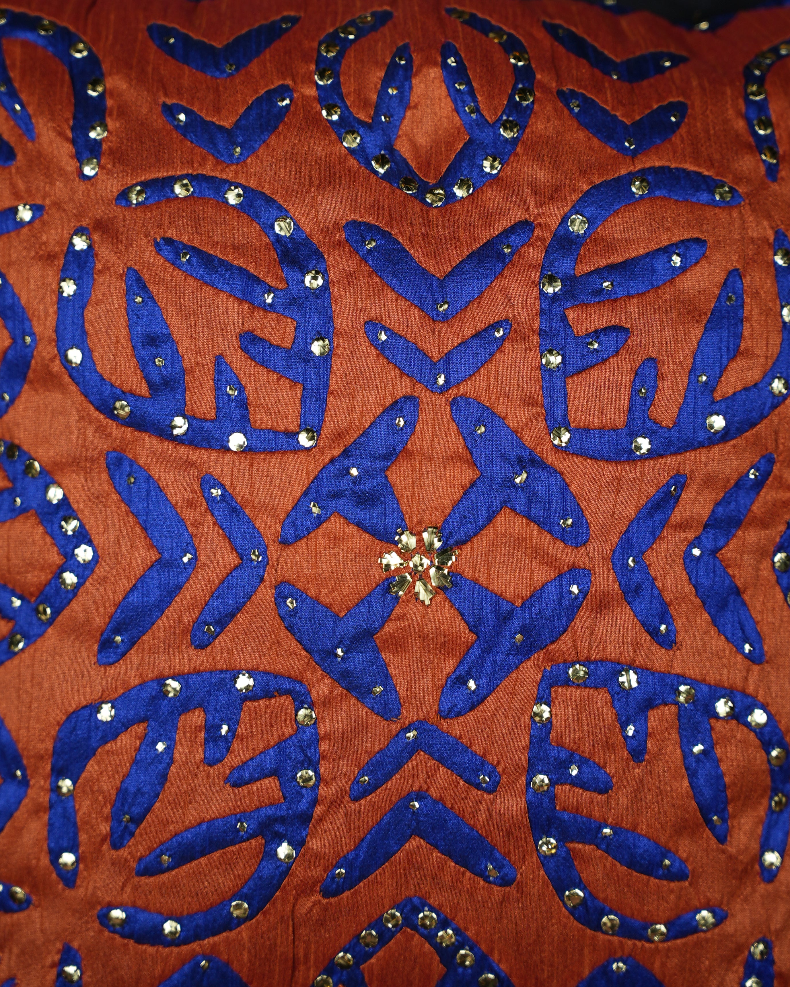 Mukaish Cushion Cover (Pair)