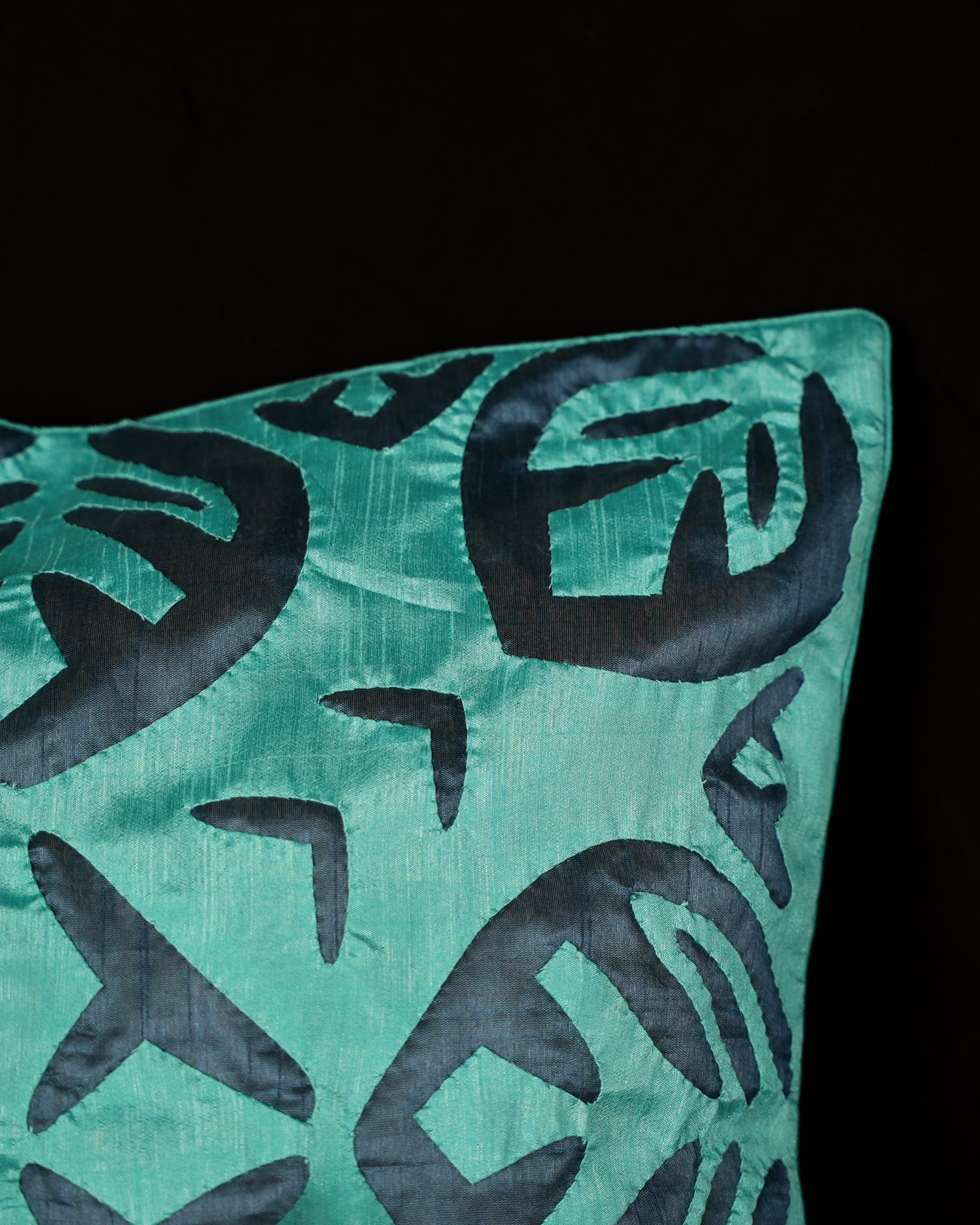 Applique Cushion Cover (Pair)