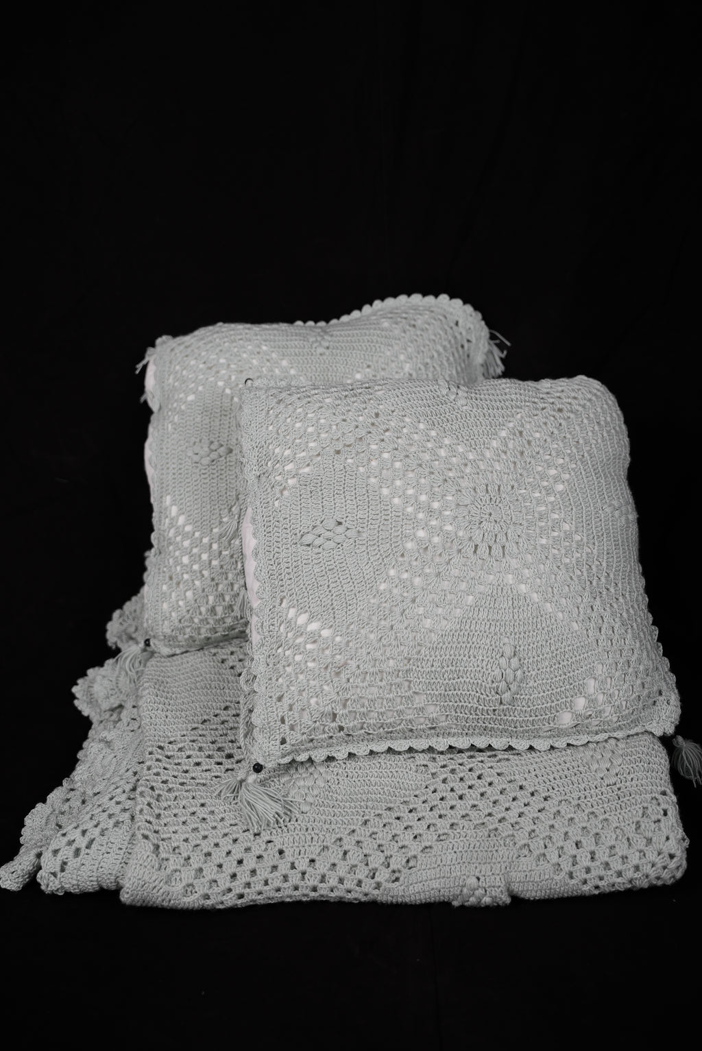 Crochet bedcover queen size & 3 cushions